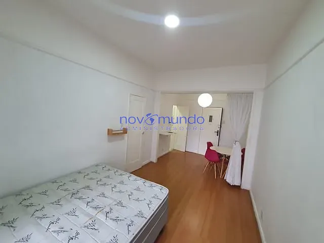 Apartamento com 31m² 1 quarto e 1 banheiro, para alugar, no bairro Copacabana em Rio de Janeiro
