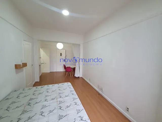 Apartamento com 31m² 1 quarto e 1 banheiro, para alugar, no bairro Copacabana em Rio de Janeiro