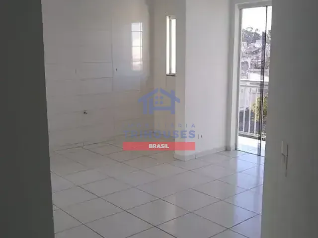 Apartamento 2 quartos e 1 banheiro, à venda, no bairro Parque da Fonte em São José dos Pinhais