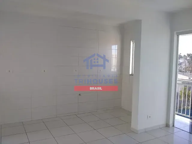 Apartamento 2 quartos e 1 banheiro, à venda, no bairro Parque da Fonte em São José dos Pinhais