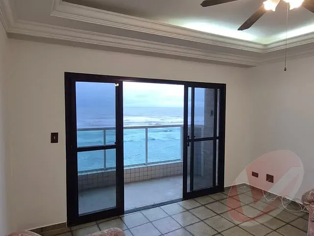 Apartamento com 179m² 3 quartos e 2 banheiros, à venda, no bairro Flórida em Praia Grande