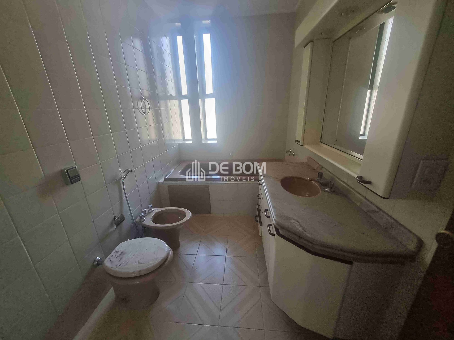 Apartamento à venda e aluguel com 3 quartos, 192m² - Foto 21