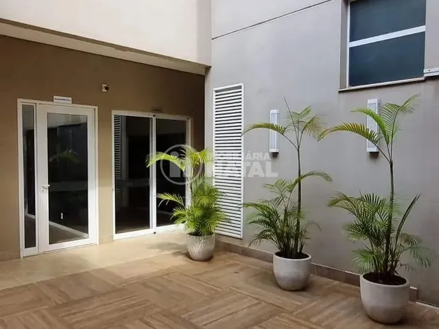 Apartamento com 162m² 2 quartos e 2 banheiros, à venda, no bairro Centro em Cambé