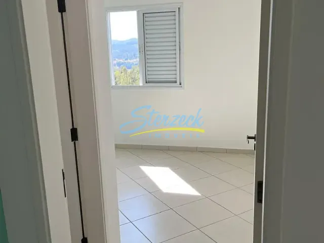 Apartamento com 73m² 3 quartos e 2 banheiros, para alugar, no bairro Pinheirinho em Vinhedo
