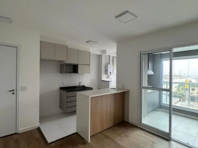 Apartamento 2 quartos e 3 banheiros, para alugar, no bairro Vila Alzira em Santo André