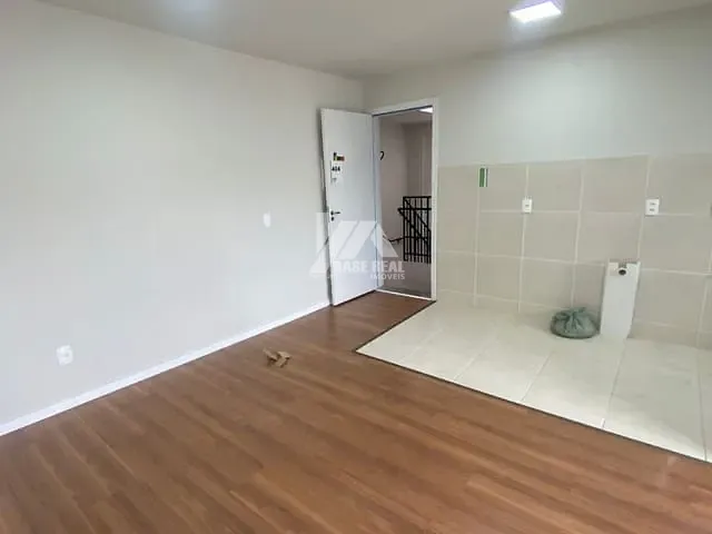 Apartamento com 48m² 2 quartos e 1 banheiro, à venda, no bairro Boqueirão em Guarapuava