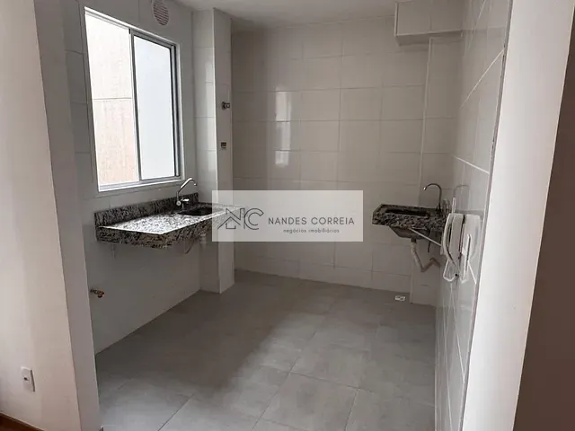 Apartamento 2 quartos e 1 banheiro, à venda, no bairro Cidade Industrial 2 em Londrina