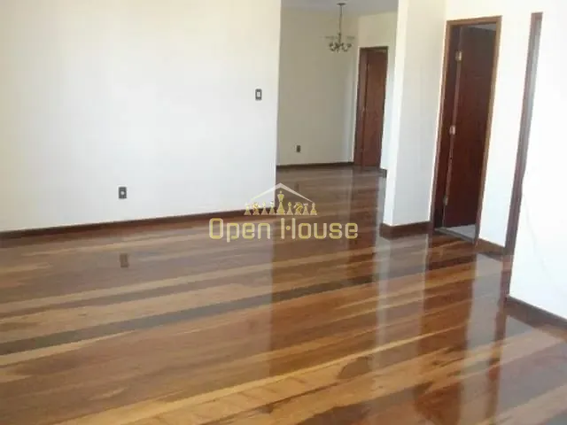 Apartamento 5 quartos e 2 banheiros, à venda, no bairro Vila Santa Cecília em Volta Redonda