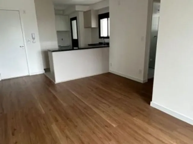 Apartamento 2 quartos e 2 banheiros, para alugar, no bairro Parque das Nações em Santo André