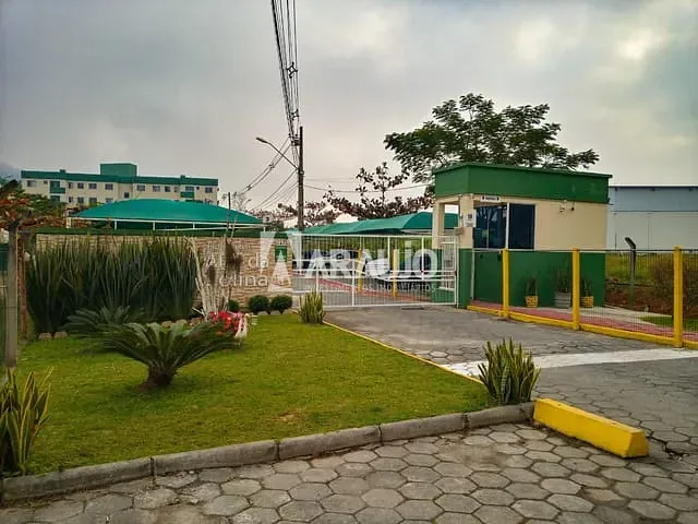 Apartamento 1 quarto e 1 banheiro, à venda, no bairro Espinheiros em Itajaí