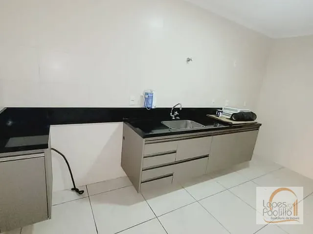 Apartamento com 90m² 2 quartos e 1 banheiro, para alugar, no bairro Alvinópolis em Atibaia