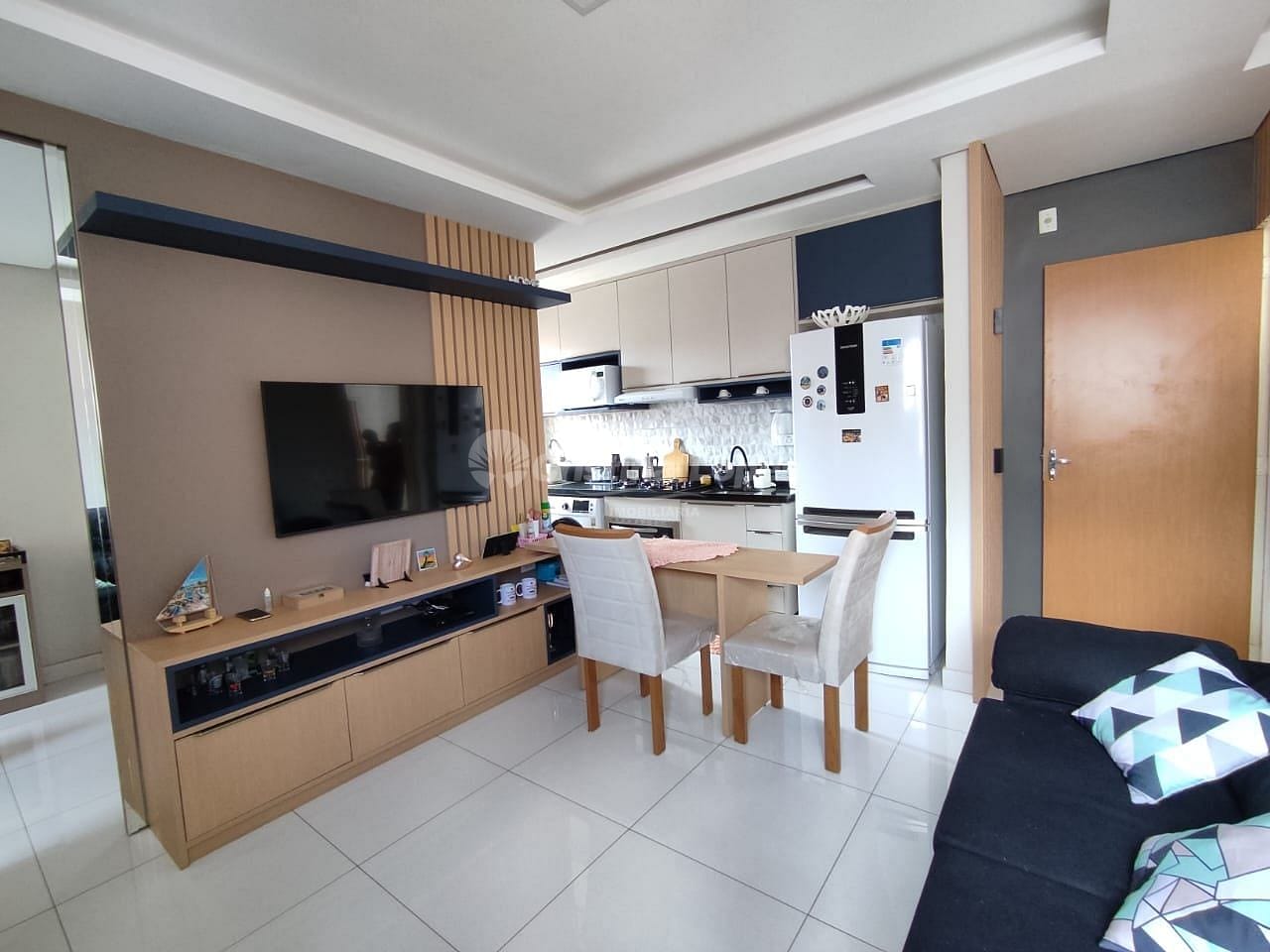 Apartamento à venda com 2 quartos, 46m² - Foto 1