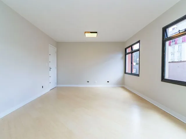 Apartamento 3 quartos e 3 banheiros, à venda, no bairro Água Verde em Curitiba