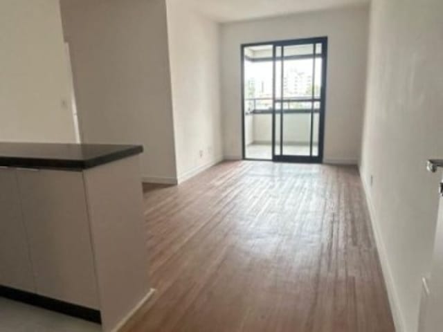 Apartamento 2 quartos e 2 banheiros, para alugar, no bairro Parque das Nações em Santo André