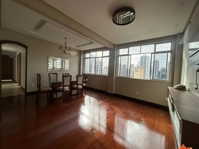 Apartamento com 170m² 4 quartos e 2 banheiros, para alugar, no bairro Umarizal em Belém