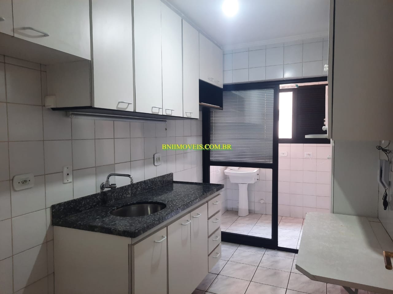 Apartamento para alugar com 2 quartos, 63m² - Foto 7