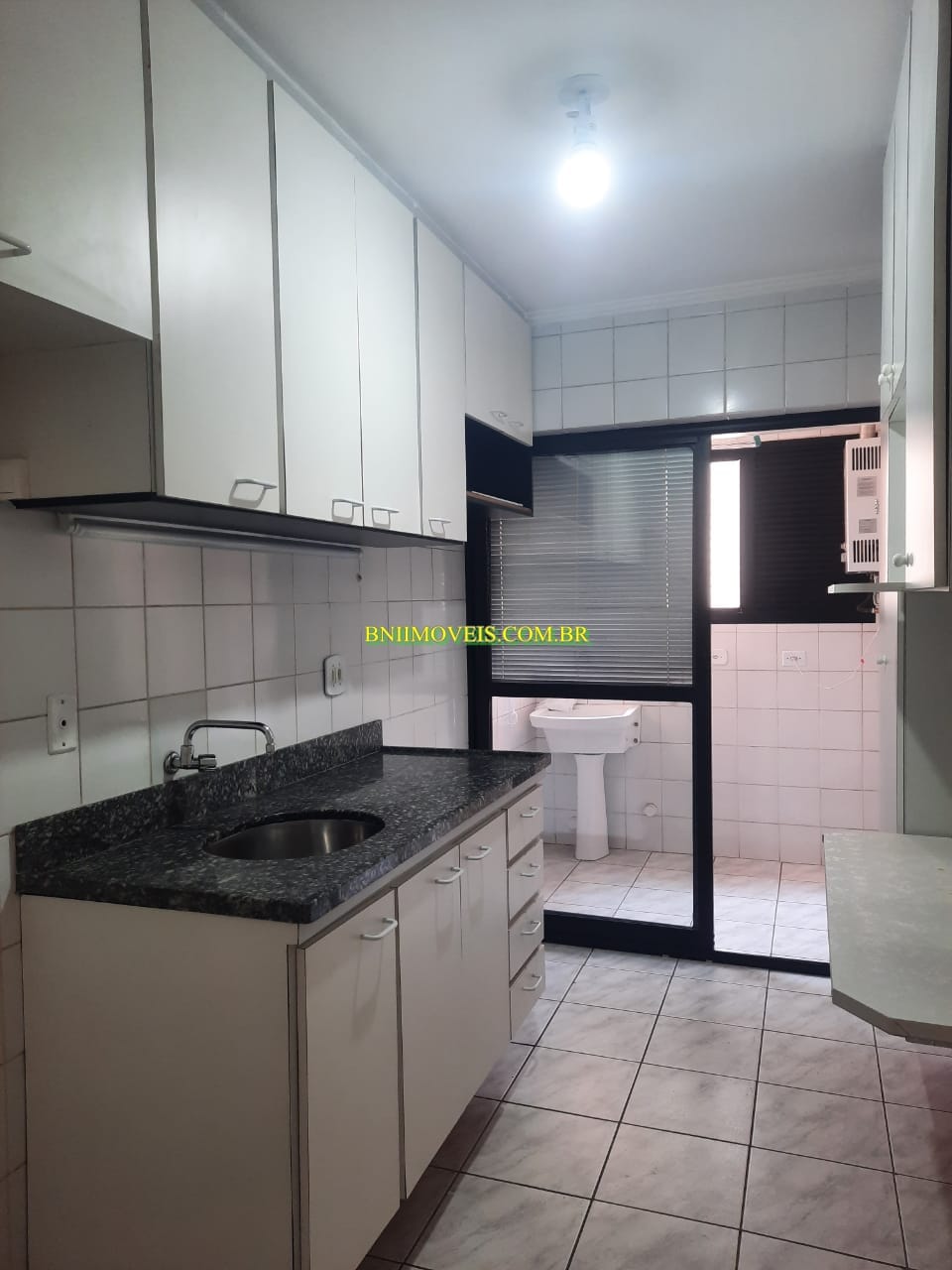 Apartamento para alugar com 2 quartos, 63m² - Foto 10