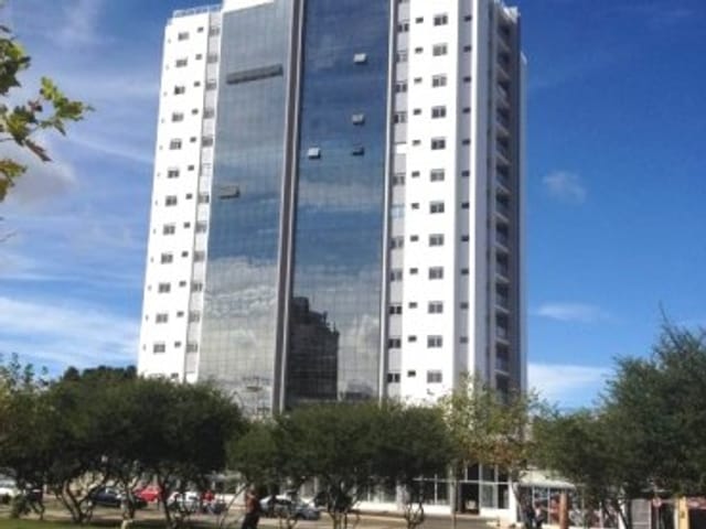 Apartamento com 337m² 4 quartos e 4 banheiros, à venda ou para alugar, no bairro Centro em Ponta Grossa
