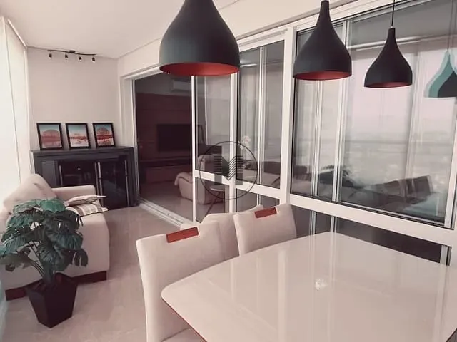 Apartamento com 196m² 3 quartos e 5 banheiros, à venda, no bairro Vila Edmundo em Taubaté