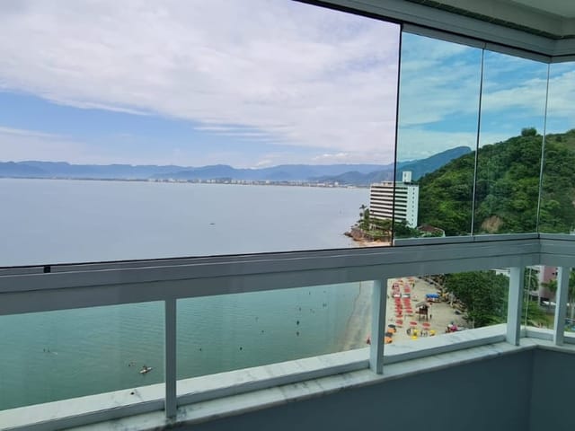 Foto do Apartamento - Ótimo apartamento à venda com 3 suítes frente mar na Prainha, linda vista para Ilhabela, em Caraguatatuba, SP | Israel Imoveis
