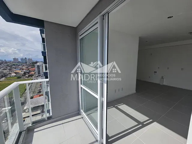 Apartamento 2 quartos e 1 banheiro, à venda, no bairro Ipiranga em São José