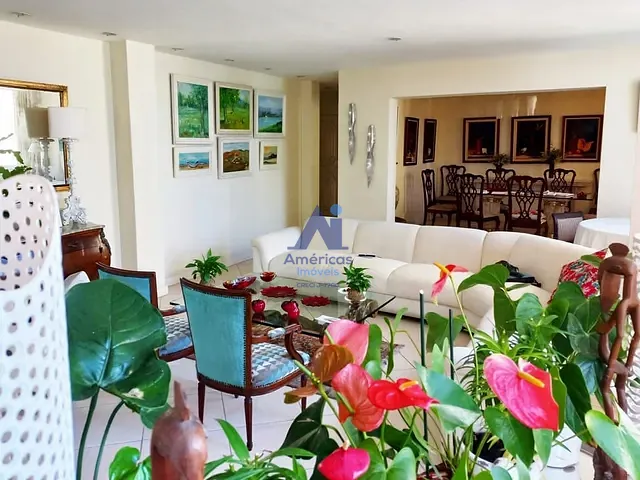 Apartamento com 247m² 4 quartos e 3 banheiros, à venda, no bairro Copacabana em Rio de Janeiro
