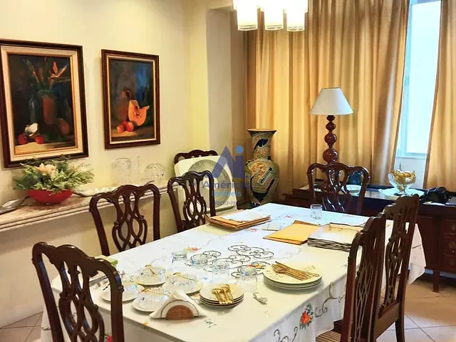 Apartamento com 247m² 4 quartos e 3 banheiros, à venda, no bairro Copacabana em Rio de Janeiro