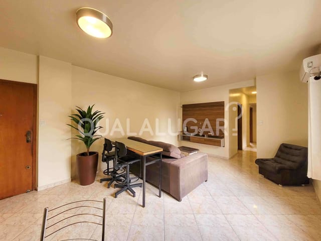 Apartamento 3 quartos e 2 banheiros, para alugar, no bairro Centro em Tubarão