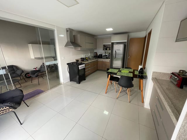 Casa com 234m² 4 quartos e 4 banheiros, à venda, no bairro Chácara Cachoeira em Campo Grande