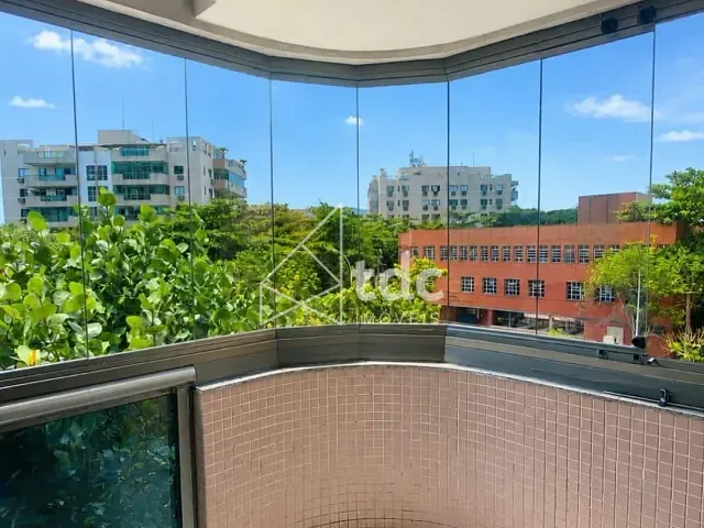 Apartamento com 100m² 2 quartos e 2 banheiros, à venda, no bairro Barra da Tijuca em Rio de Janeiro