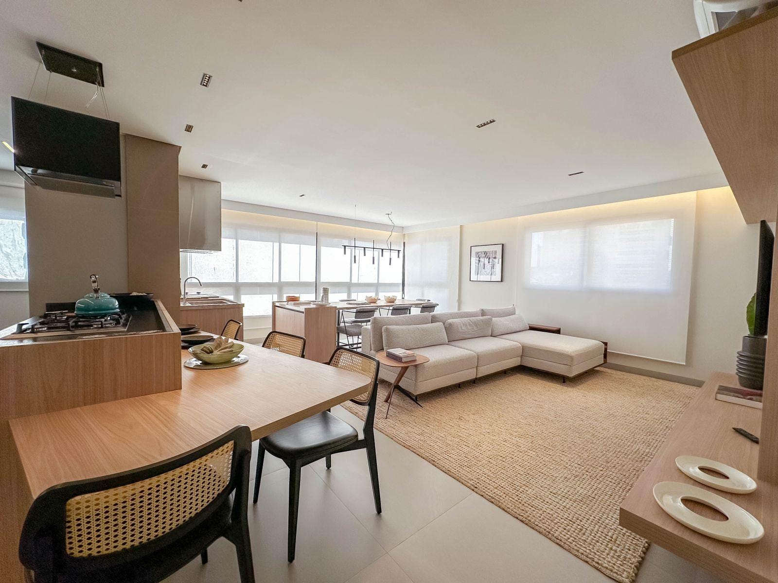 Apartamento à venda, Setor Bueno, Goiânia, GO
