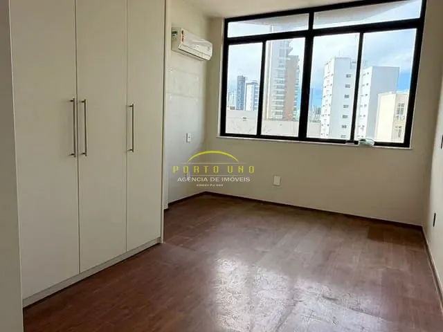 Apartamento com 249m² 4 quartos e 3 banheiros, à venda, no bairro Barra em Salvador
