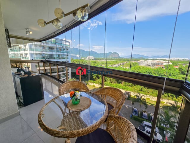 Apartamento 2 quartos e 2 banheiros, à venda, no bairro Recreio dos Bandeirantes em Rio de Janeiro