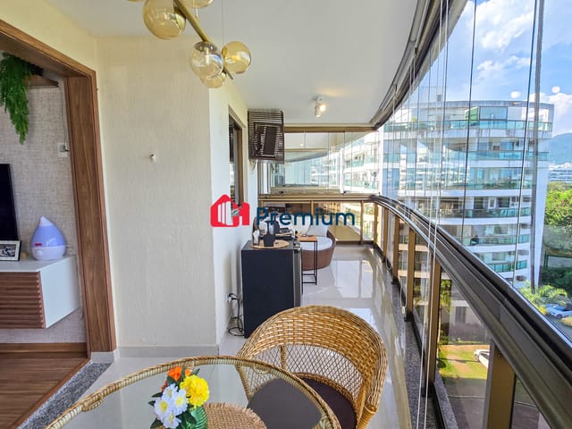 Apartamento 2 quartos e 2 banheiros, à venda, no bairro Recreio dos Bandeirantes em Rio de Janeiro