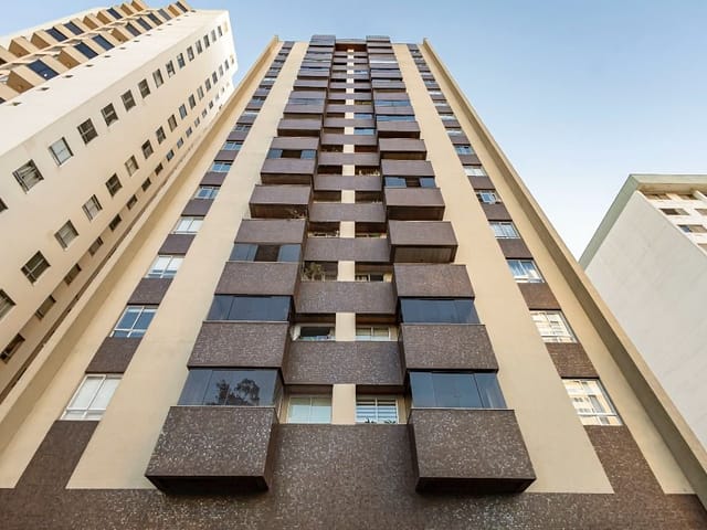 Apartamento 3 quartos e 2 banheiros, à venda, no bairro Cristo Rei em Curitiba