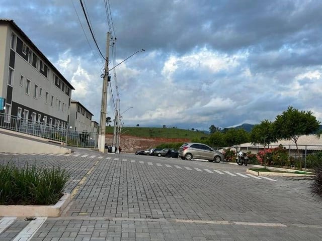 Apartamento 2 quartos e 1 banheiro, à venda ou para alugar, no bairro Tenentes em Extrema