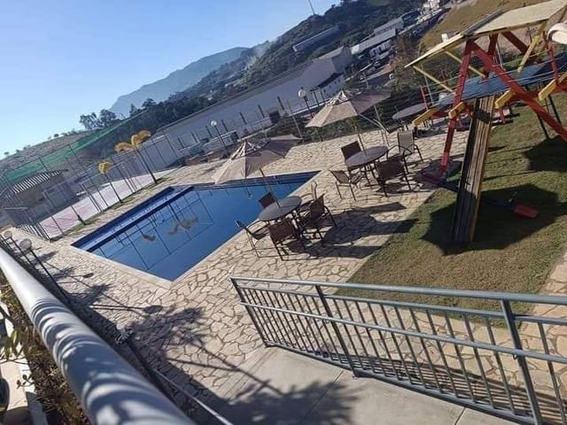 Apartamento 2 quartos e 1 banheiro, à venda ou para alugar, no bairro Tenentes em Extrema