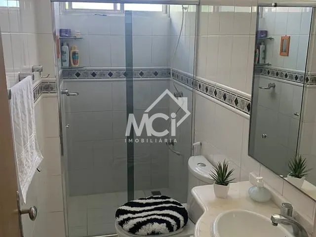 Apartamento 3 quartos e 2 banheiros, à venda, no bairro Centro em Pelotas