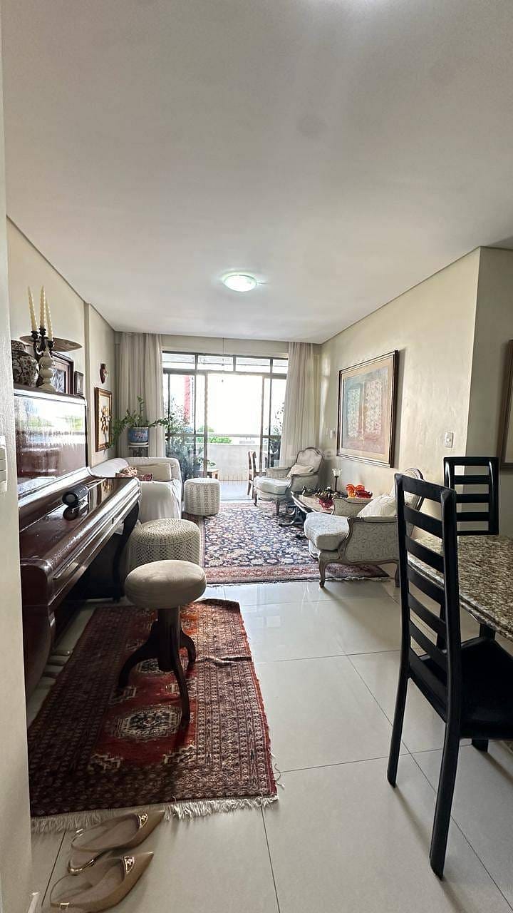 Apartamento à venda com 4 quartos, 140m² - Foto 2