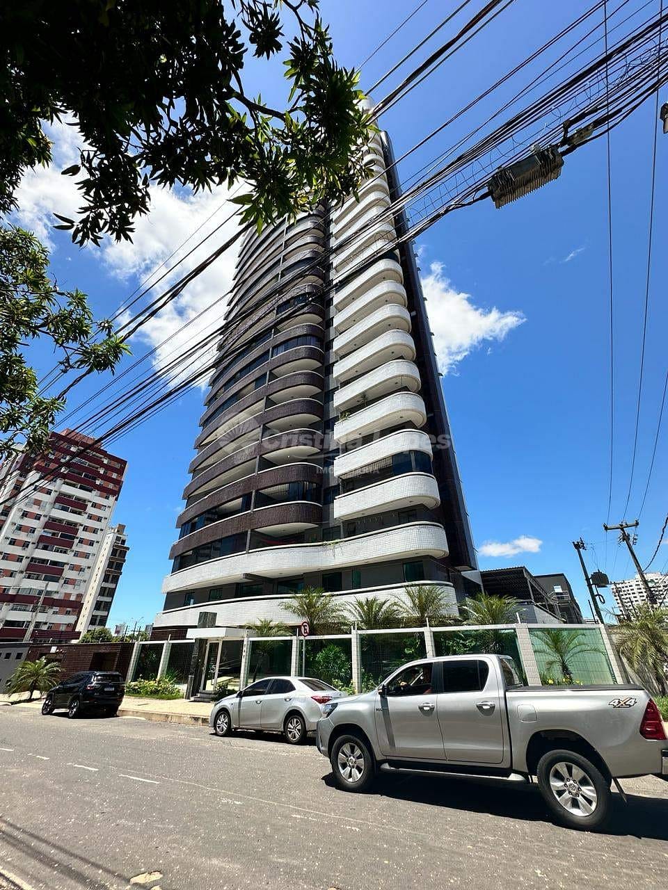 Apartamento à venda com 4 quartos, 140m² - Foto 1