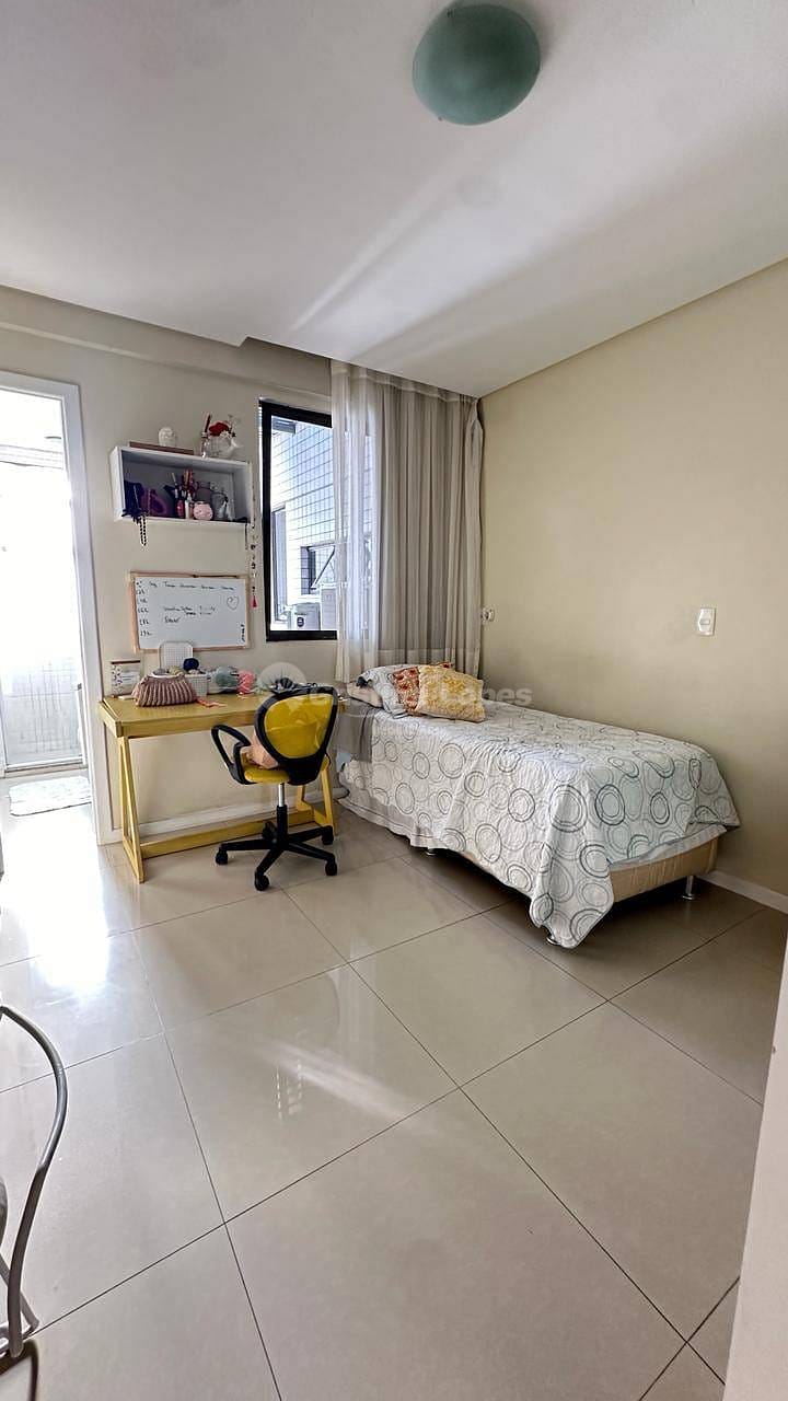 Apartamento à venda com 4 quartos, 140m² - Foto 7
