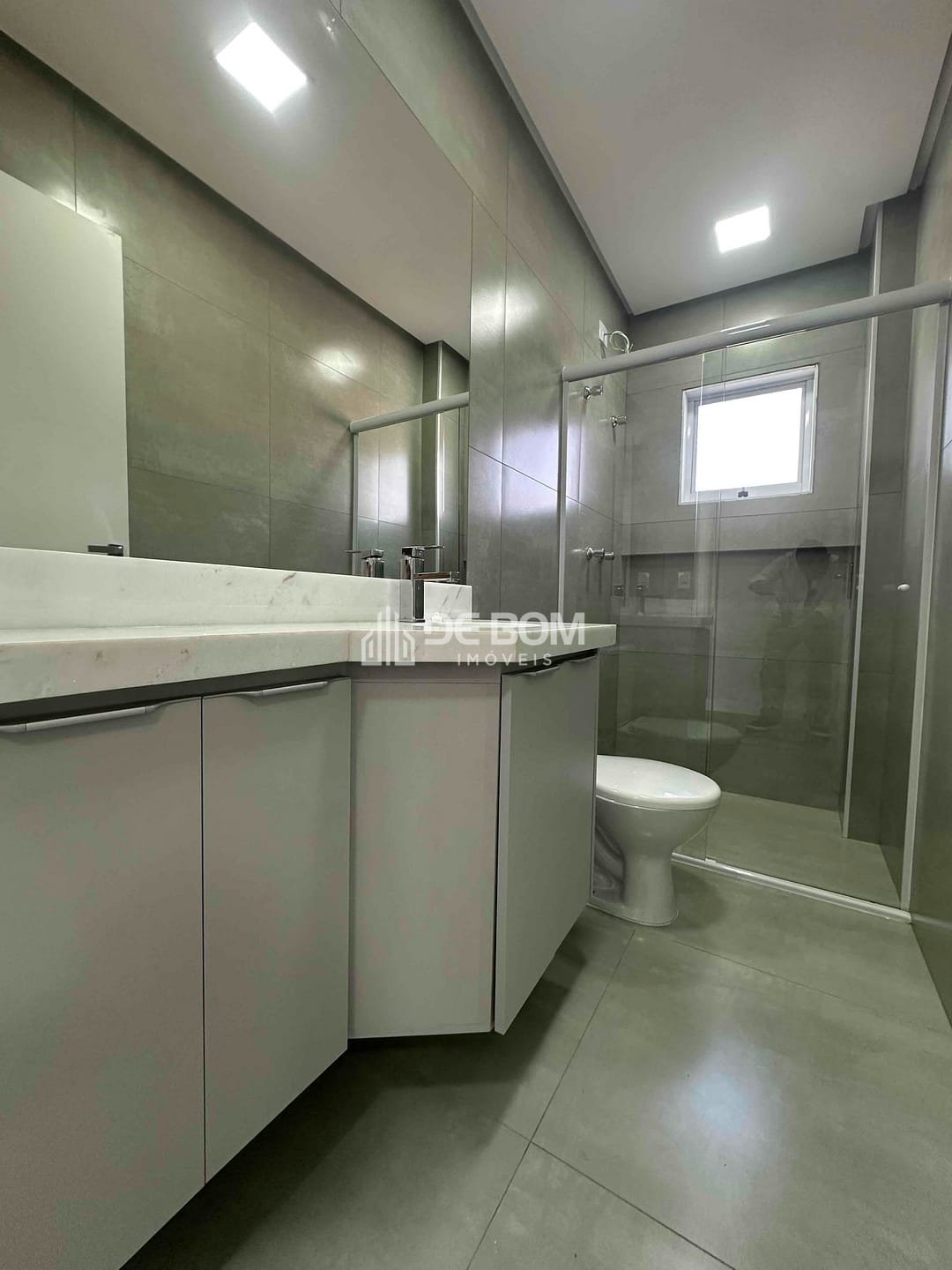 Apartamento para alugar com 3 quartos, 120m² - Foto 51