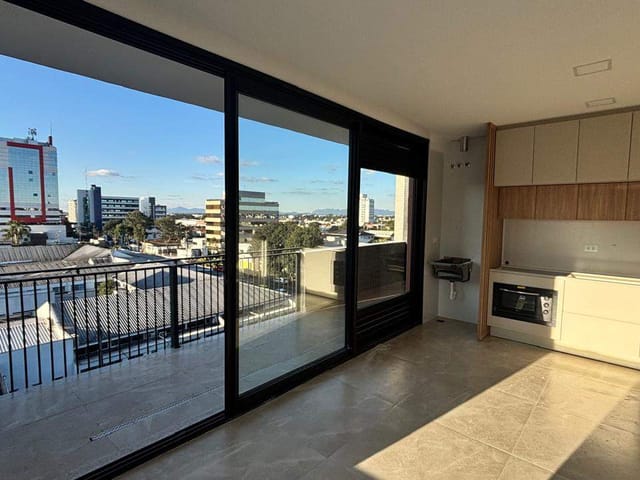 Apartamento com 89m² 3 quartos e 2 banheiros, para alugar, no bairro São Pedro em São José dos Pinhais
