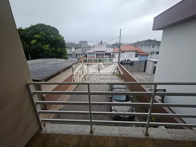 Apartamento 2 quartos e 1 banheiro, para alugar, no bairro Praia do Sonho em Palhoça