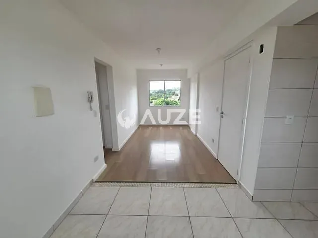 Apartamento com 60m² 2 quartos e 1 banheiro, à venda, no bairro Santa Cândida em Curitiba