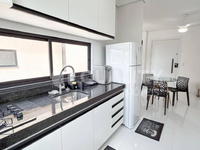 Apartamento 2 quartos e 1 banheiro, para alugar, no bairro Lagoa Redonda em Fortaleza