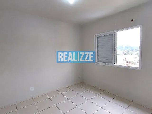 Apartamento 2 quartos e 1 banheiro, para alugar, no bairro Radaelli em Marau