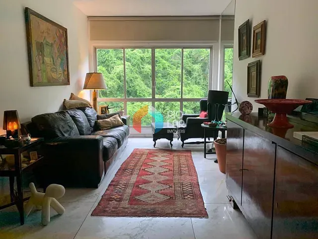 Apartamento com 96m² 2 quartos e 1 banheiro, à venda, no bairro Copacabana em Rio de Janeiro