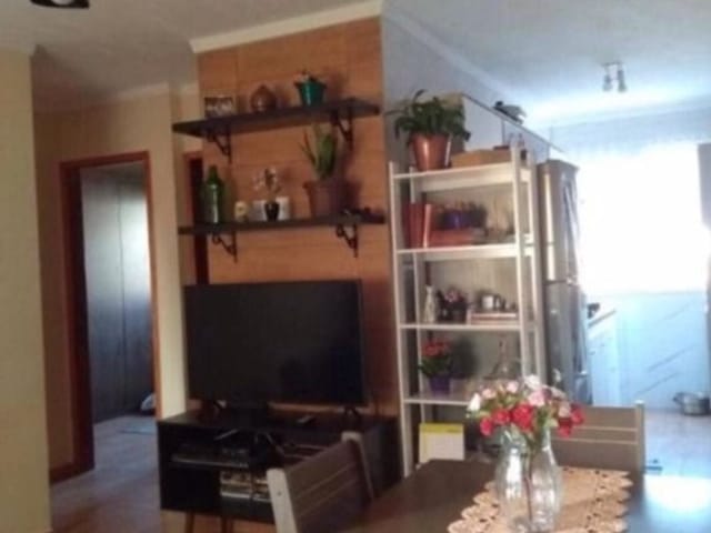 Foto do Apartamento - Apartamento todo reformado com 2 dormitórios à venda, 49 m² por R$ 220.000 - Parque Industrial | RUSSI IMÓVEIS