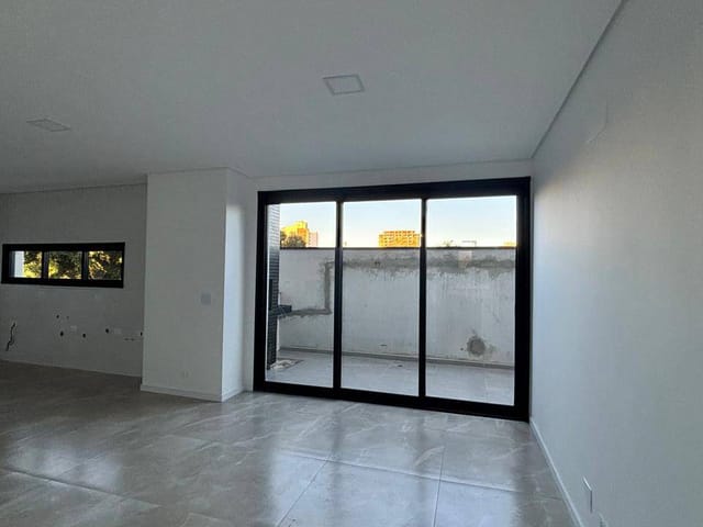Apartamento 3 quartos e 3 banheiros, à venda, no bairro São Pedro em São José dos Pinhais